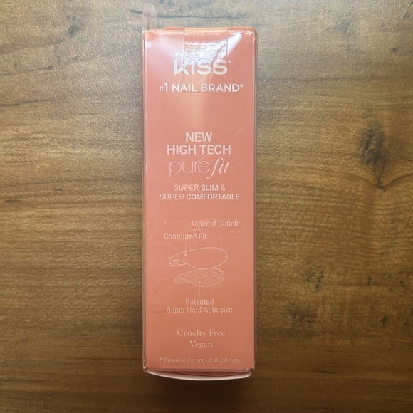 Kiss Press On Bare but Better Nails 💅🏽 - Picture 5 of 5